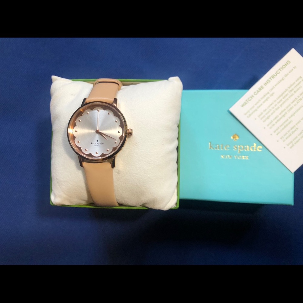 Watch - Picture 4 of 4